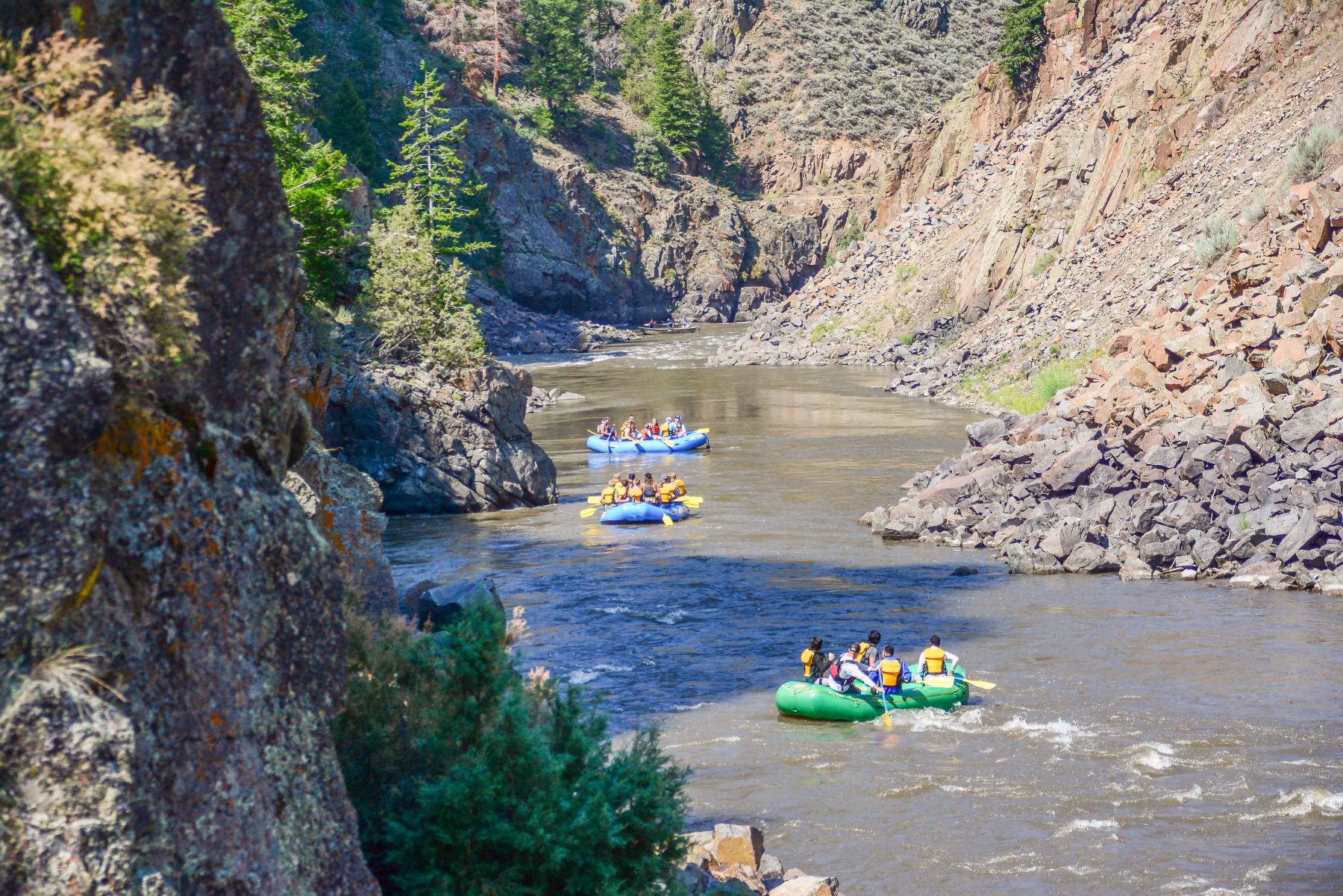 groups enjoying dramatic canyons on the river photo 7