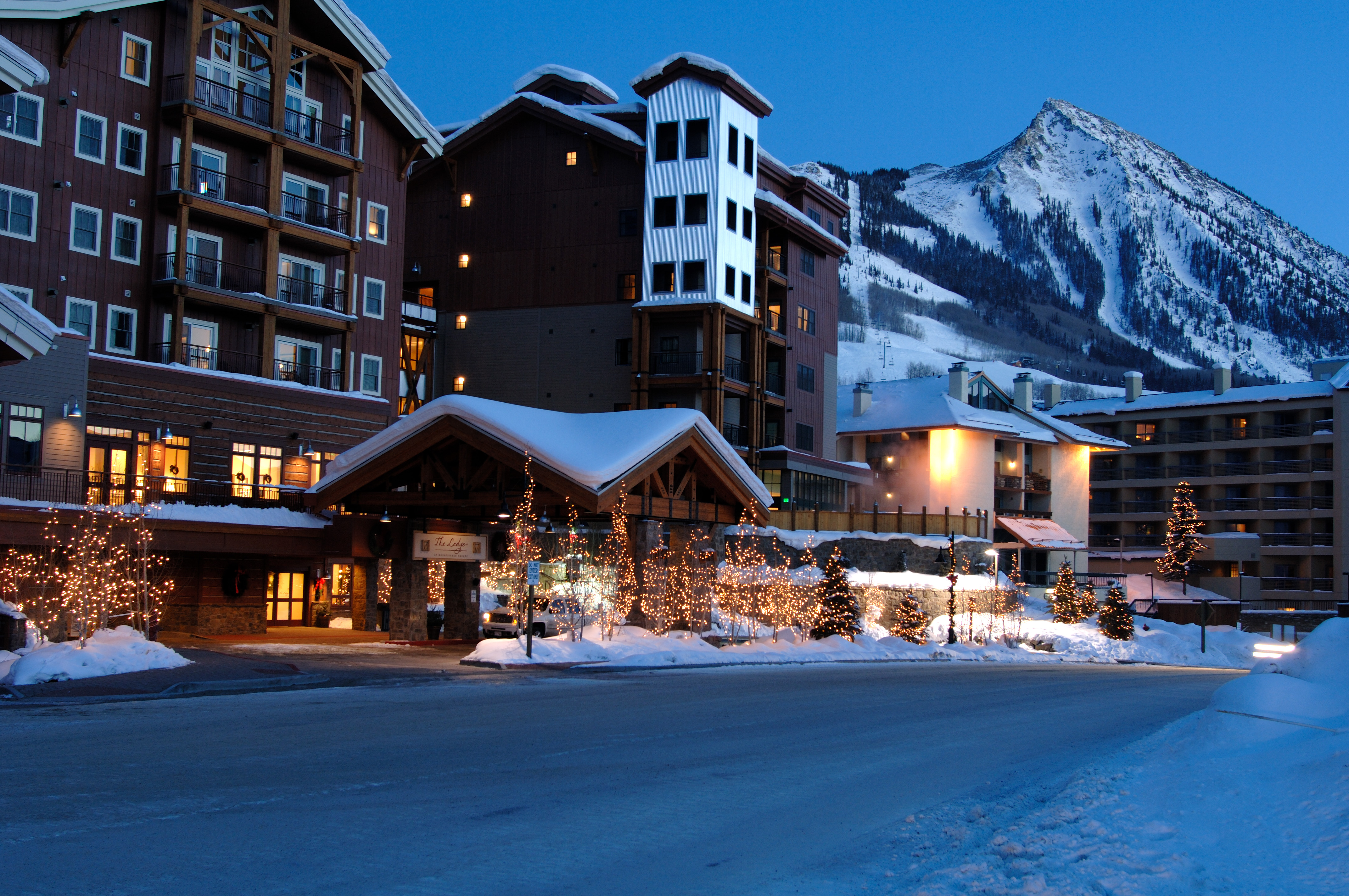 lodge at mountaineer square photo