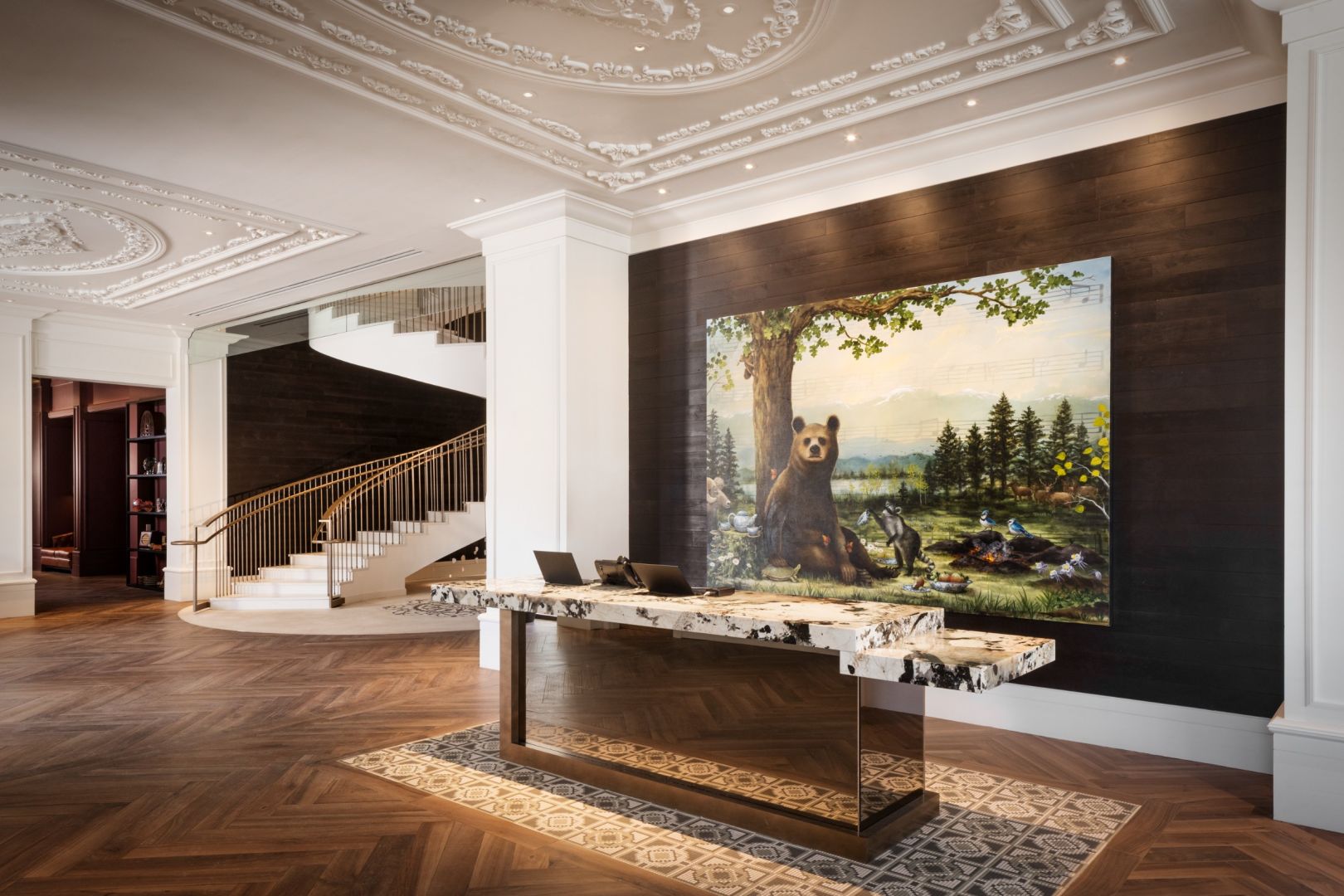 elizabeth hotel photo