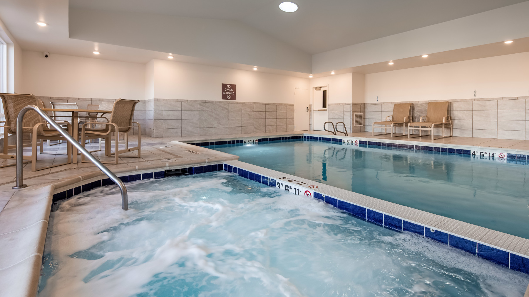 indoor pool and hot tub photo 4