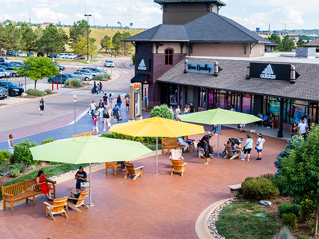 center features photo 5
