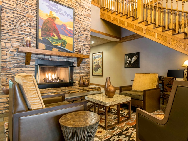 lobby photo 12
