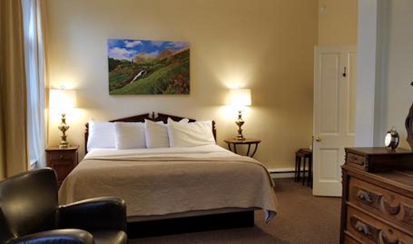 ouray hotel photo